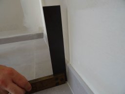 fausse equerre sur la pose de plinthes